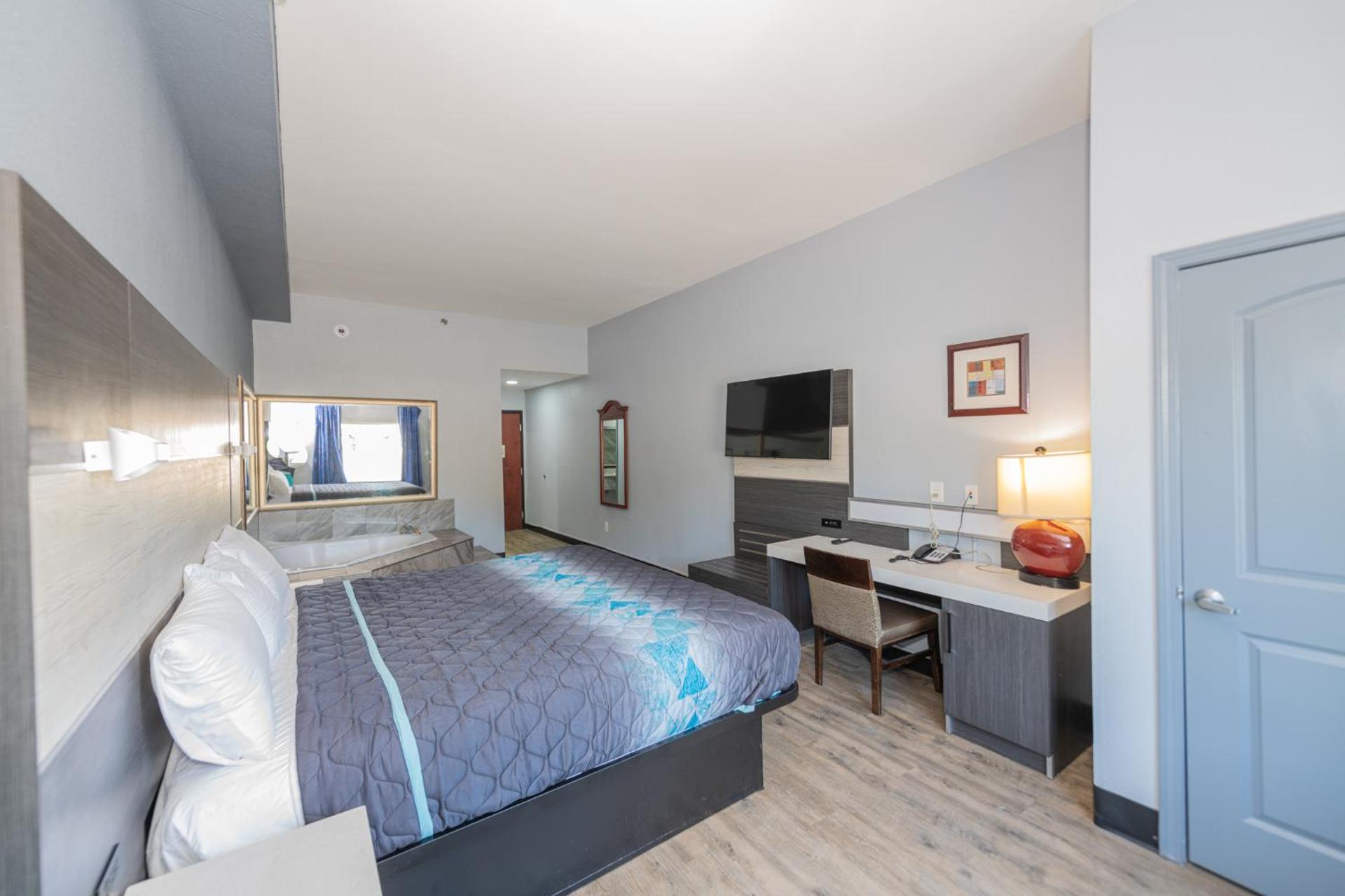 Jamestown inn & Suites