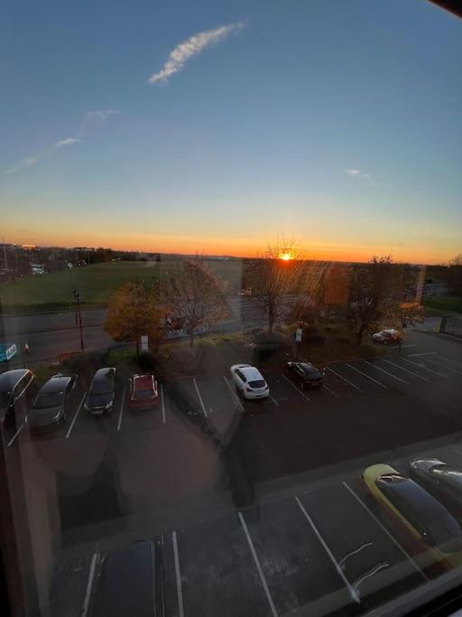 Voyager Haus Apartments, EV Charging Stations, London Heathrow Airport, LHR, Terminal 4, RE-Energise & GO