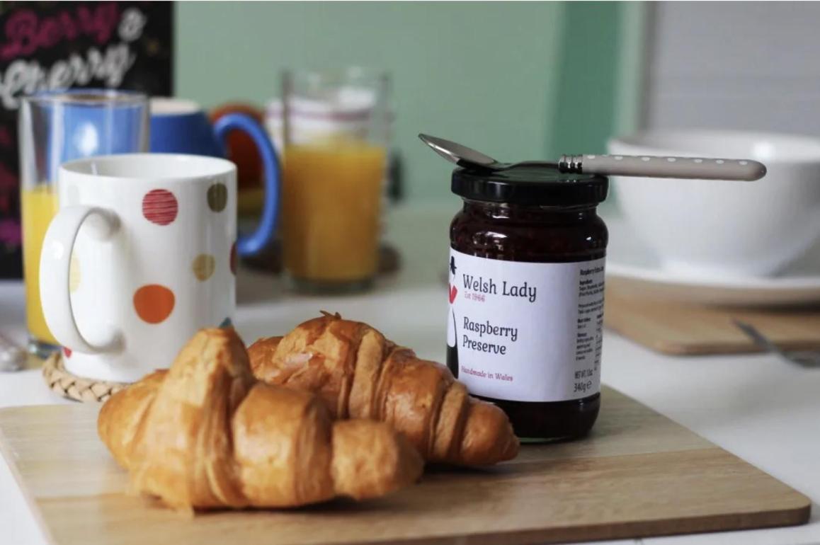 The Kingfishers Burrow