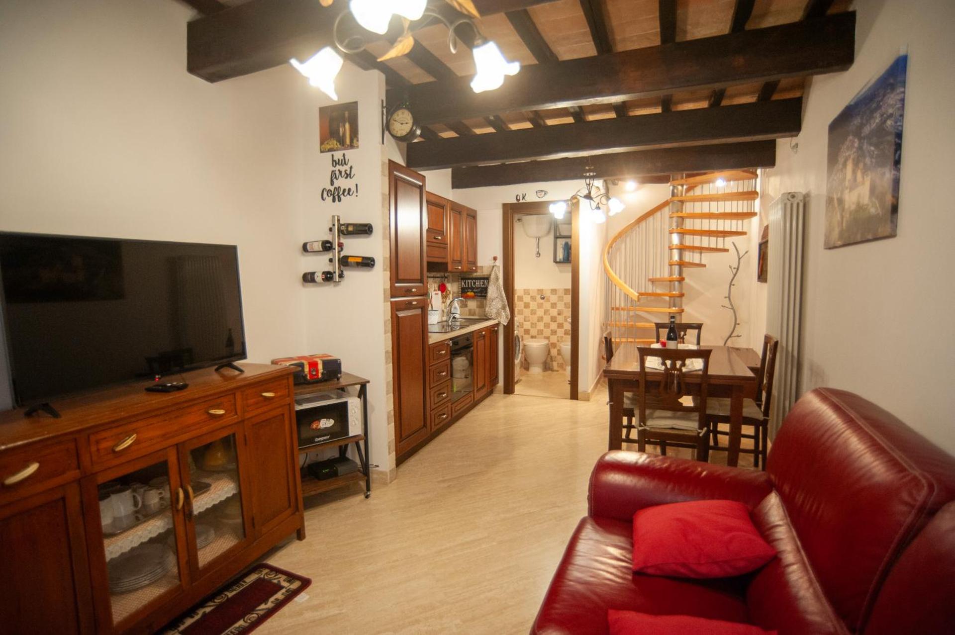 Communal lounge/ TV room