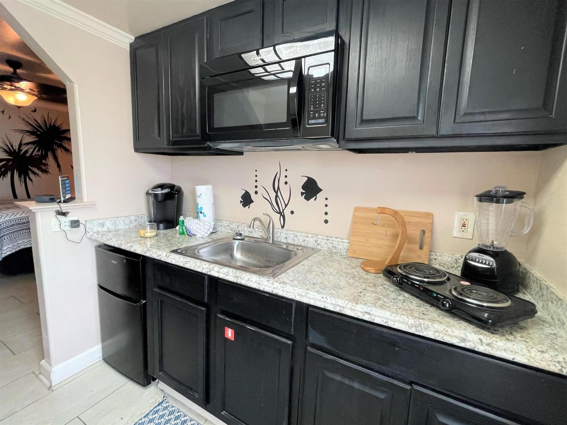 Suite Retreat @ Beachview 226