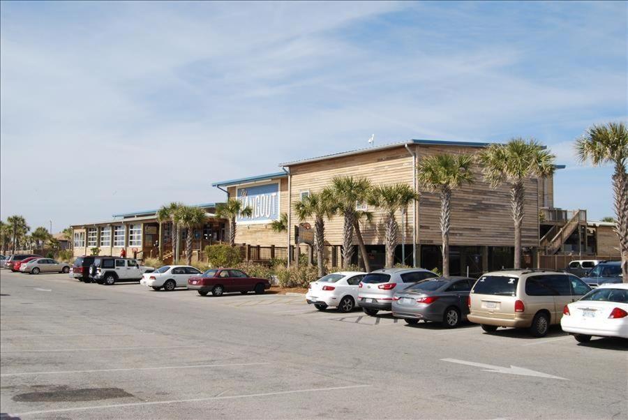 Suite Retreat @ Beachview 226