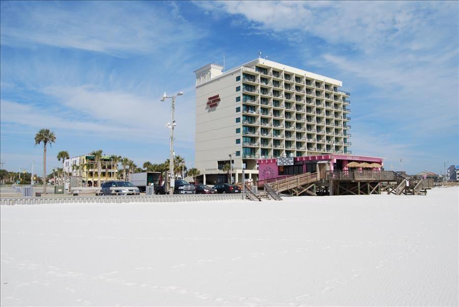 Suite Retreat @ Beachview 226