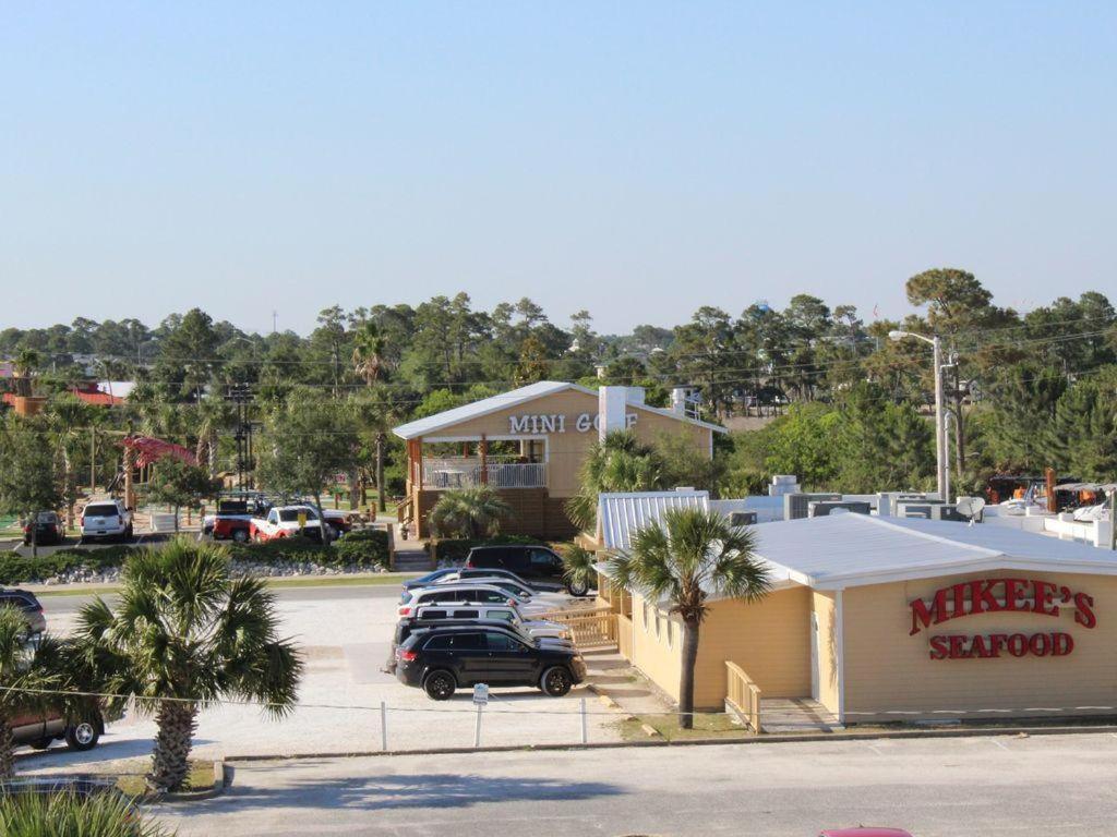 Suite Retreat @ Beachview 226