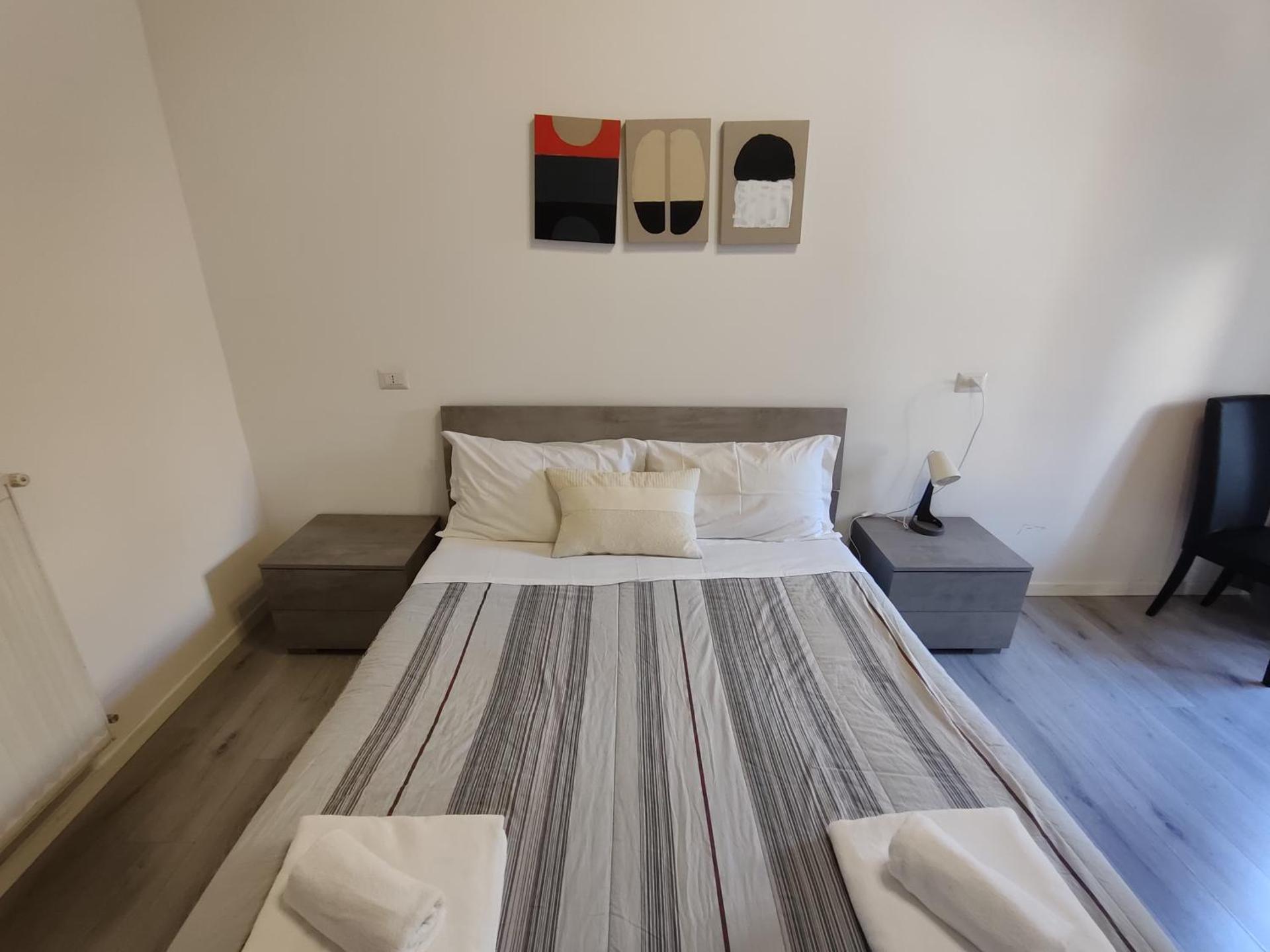 Deluxe Room (2 Adults + 1 Child)