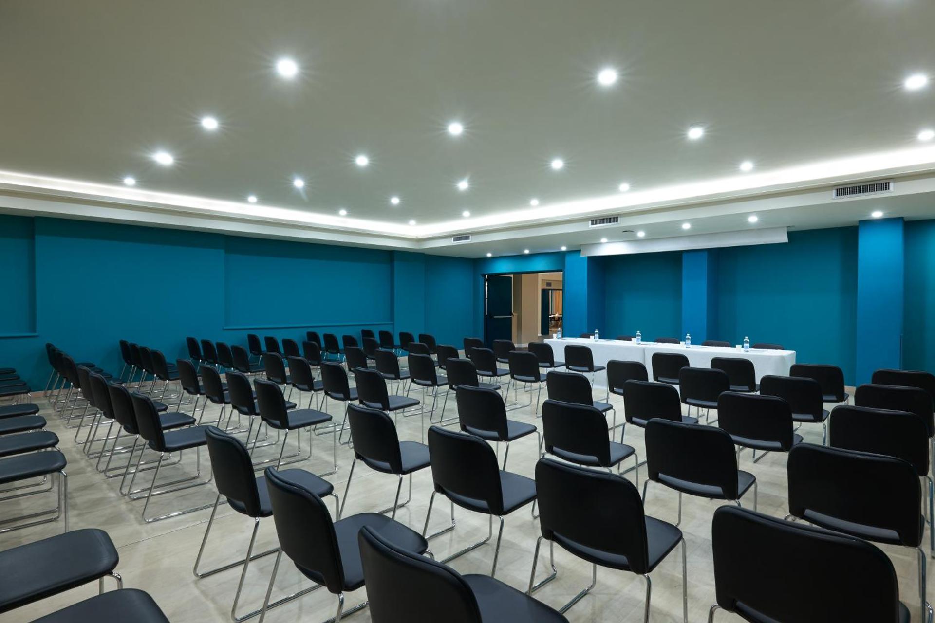 Meeting/conference room