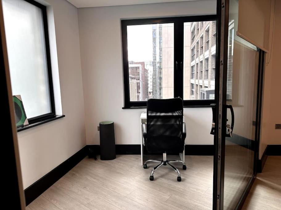 The Glamour of Shoreditch