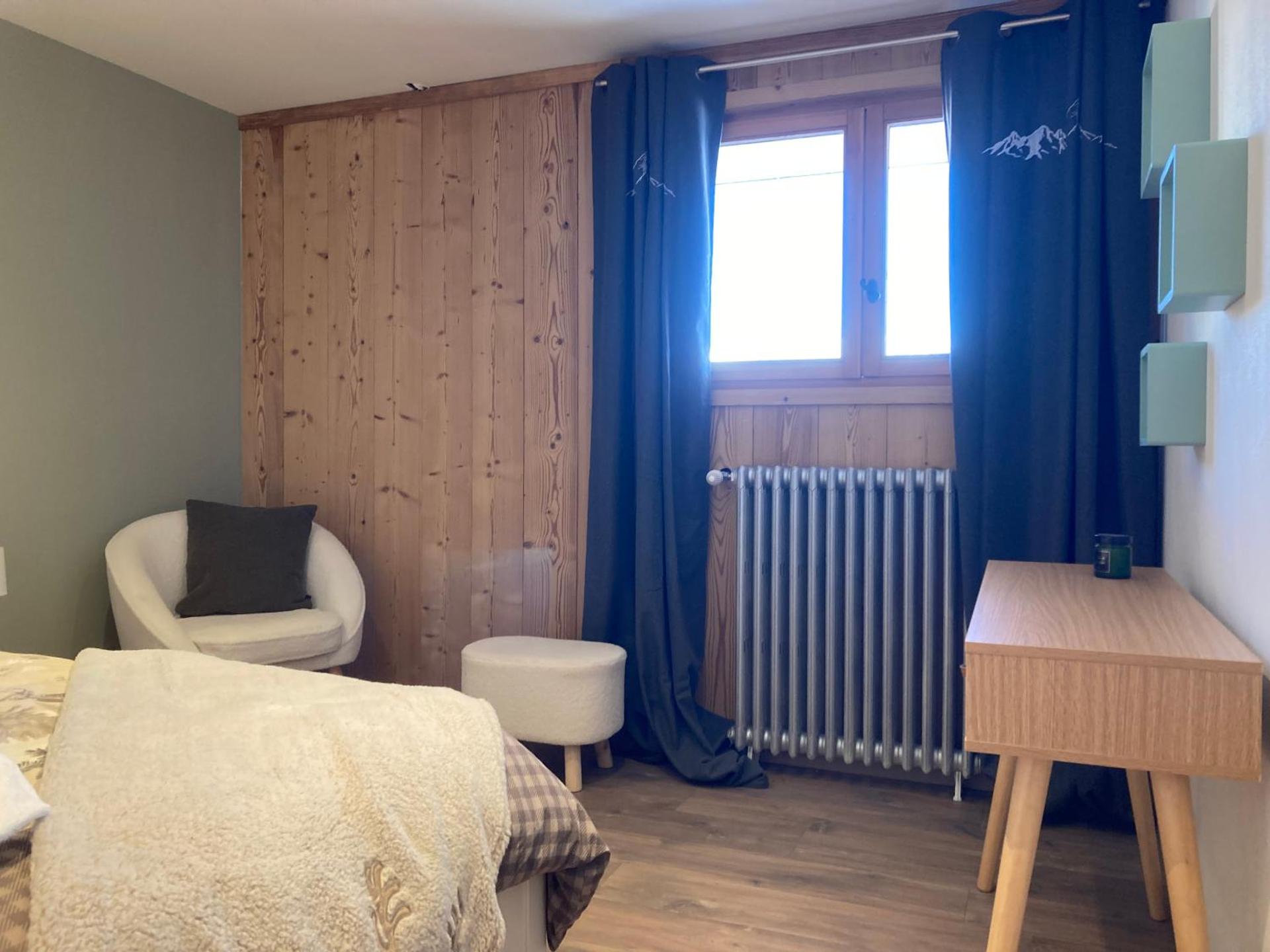 Renovated flat facing Mont Blanc