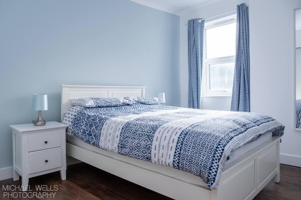 Capstone's Lookout near tunnels beach