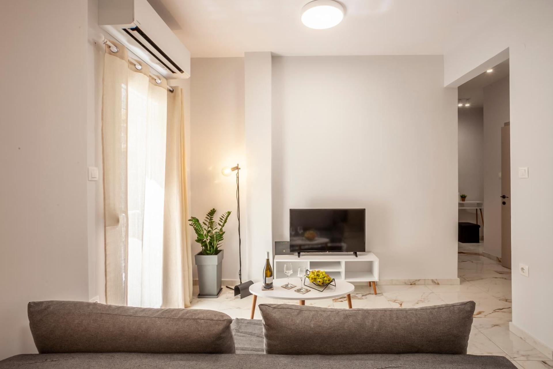 Goldhair apartments I