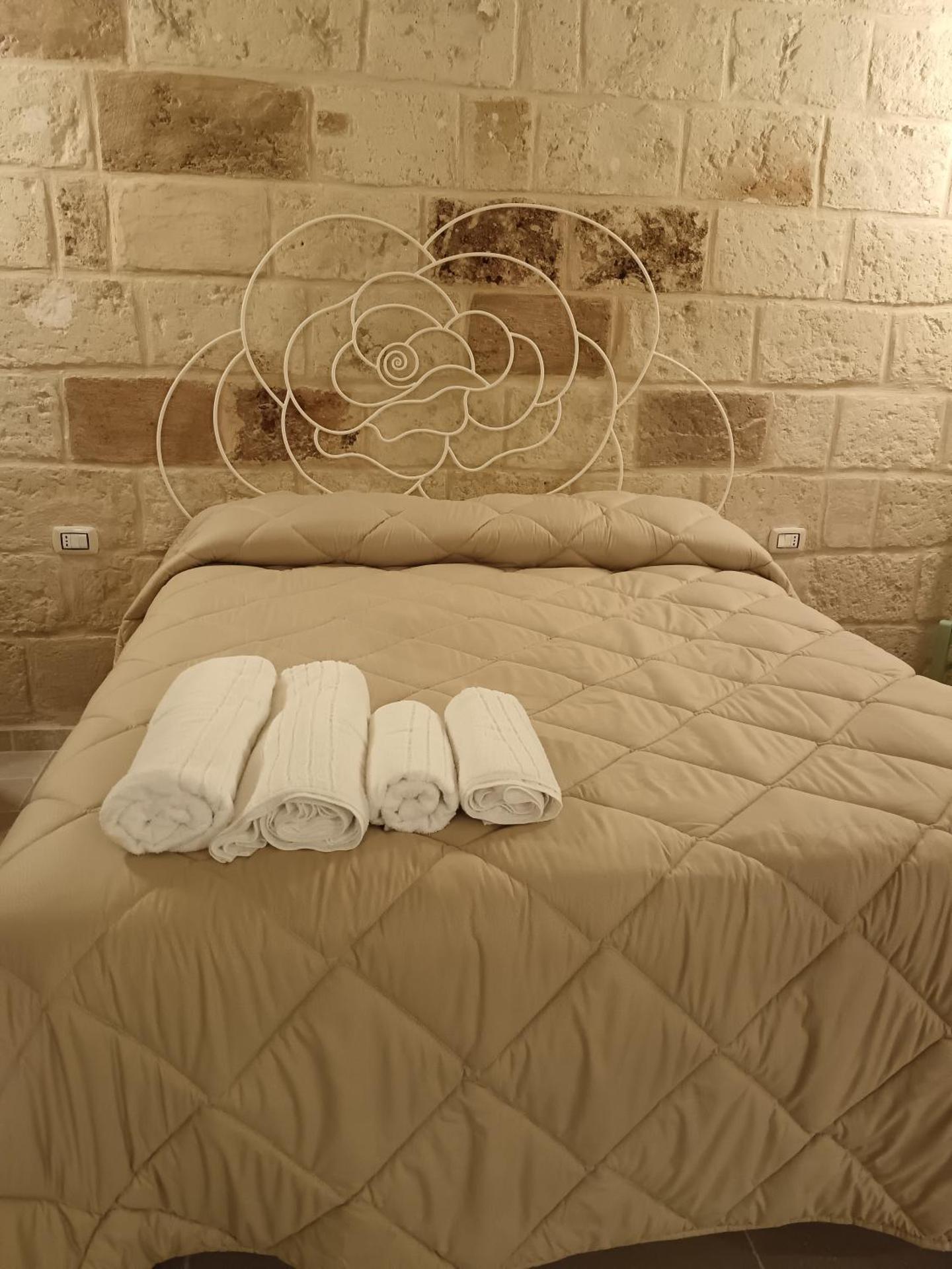 Perlage luxury room and wine