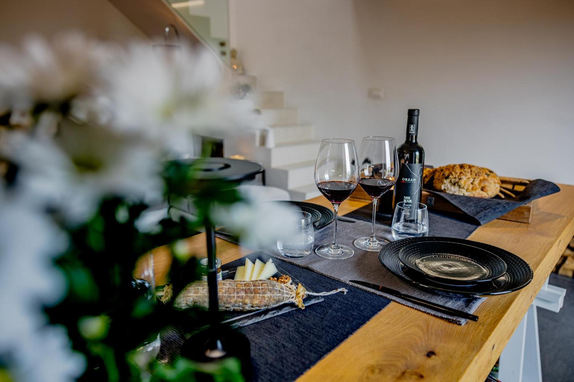 Incantevole vista dalle mura del castello.