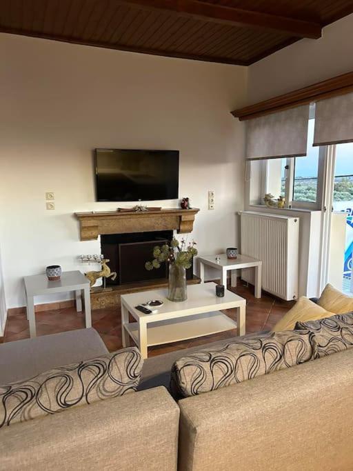 Ήσυχο δυάρι με καταπληκτικό αίθριο !