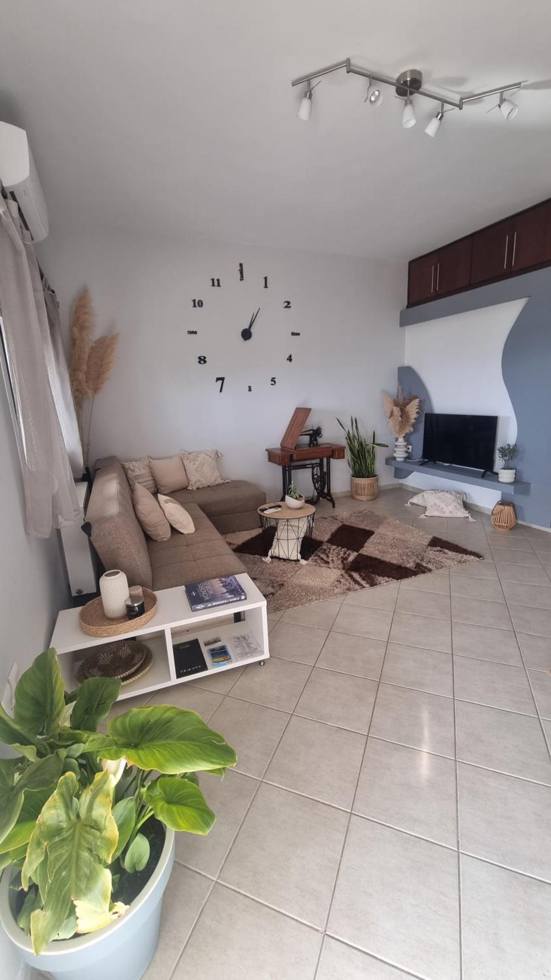 Voulitsa's Apartment