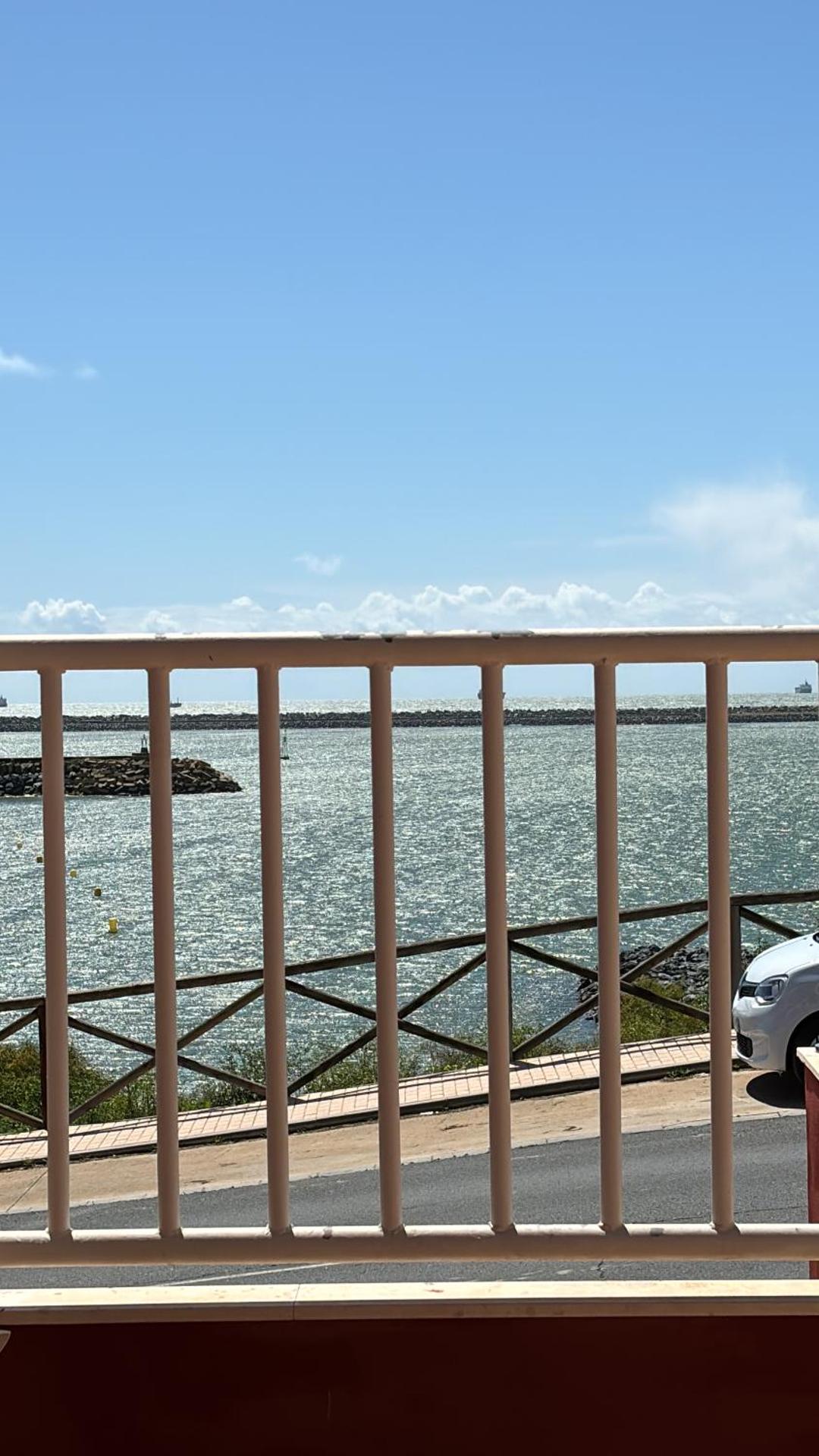 APARTAMENTO DE AMY CON VISTA AL MAR 2