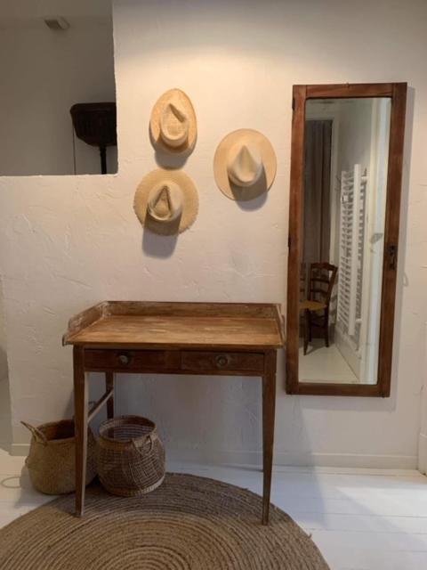 Les chambres de Pauline avec spa et climatisation parking moto garage vélo