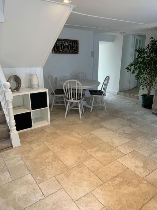 Bryndegwel in Saint Dogmaels, cardigan- river views, Free parking