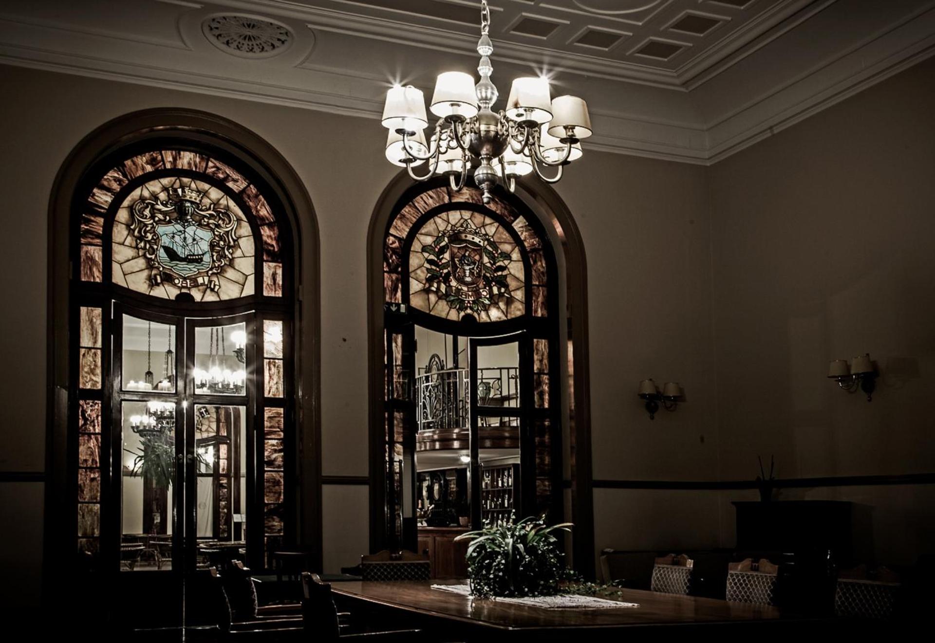 Communal lounge/ TV room