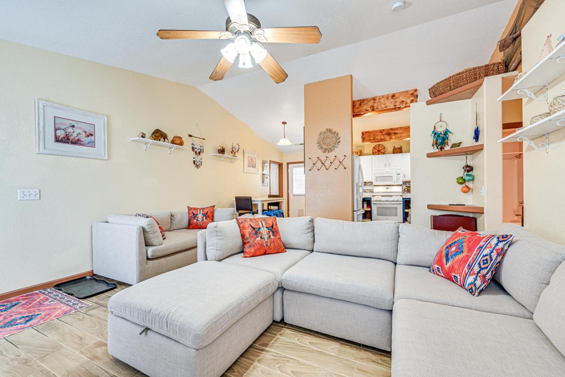 Downtown Williams Home Walk to Shops and Dining!