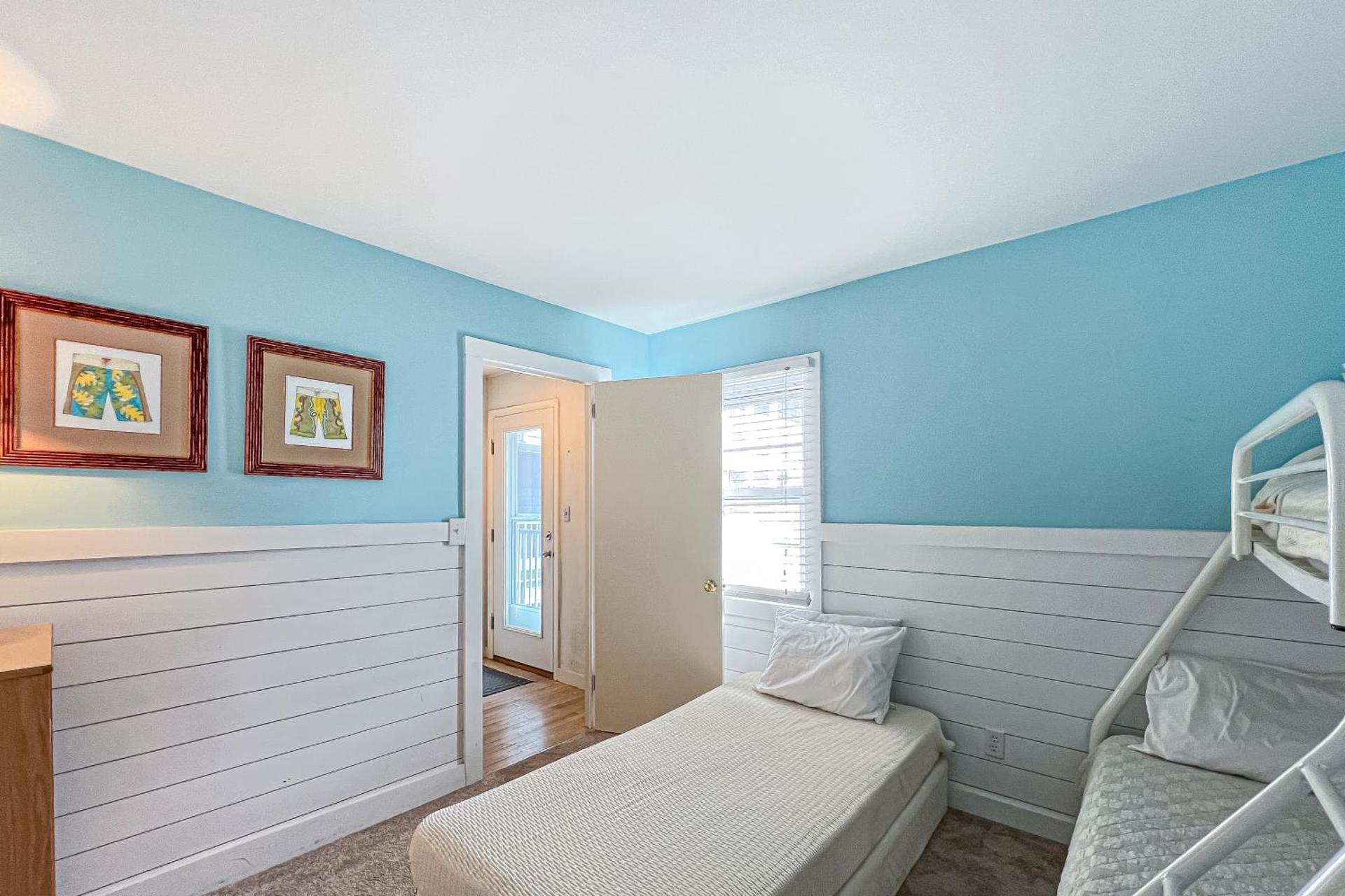 Sunspot Condo --- 2 McKinley Ave, Unit 103