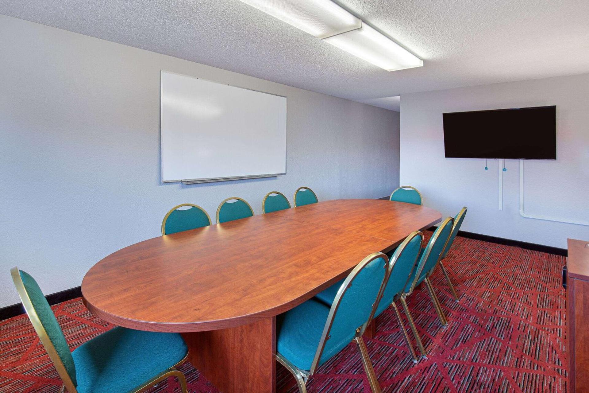 Meeting/conference room