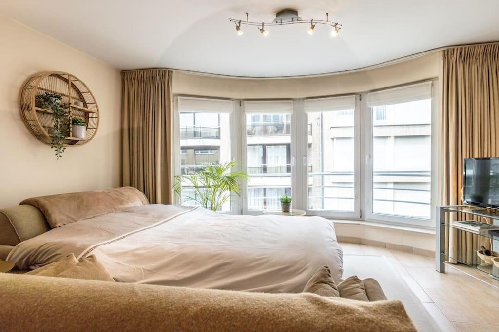 Top studio Knokke bij zeedijk!