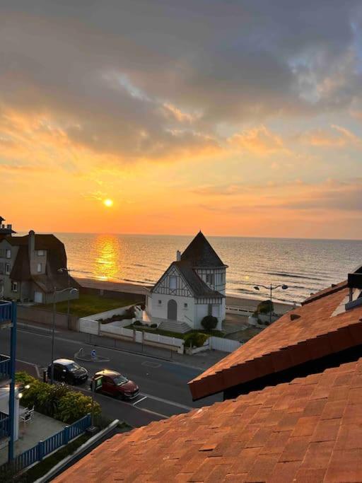 L'Appart 502, appartement familial et sa vue mer.