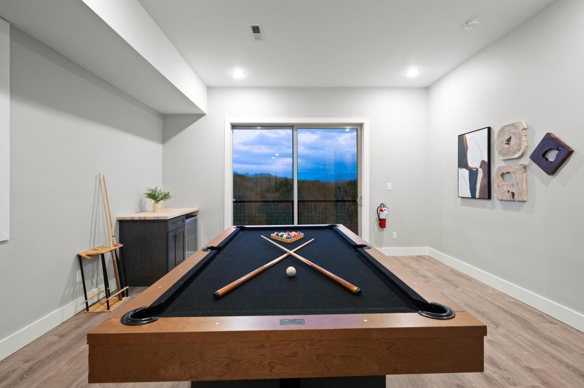 Mountain View Manor Pool Hot Tub Game Room