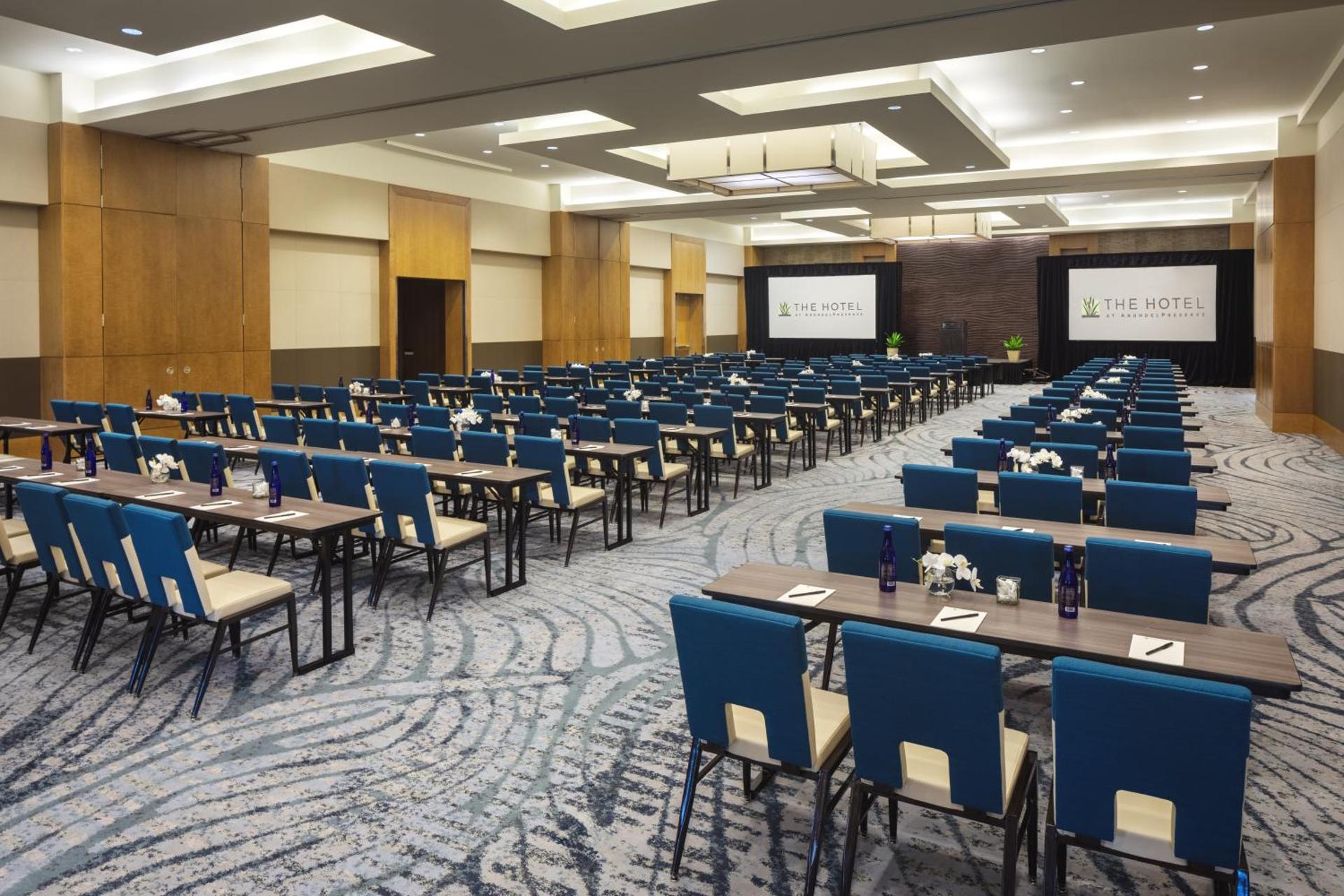 Meeting/conference room