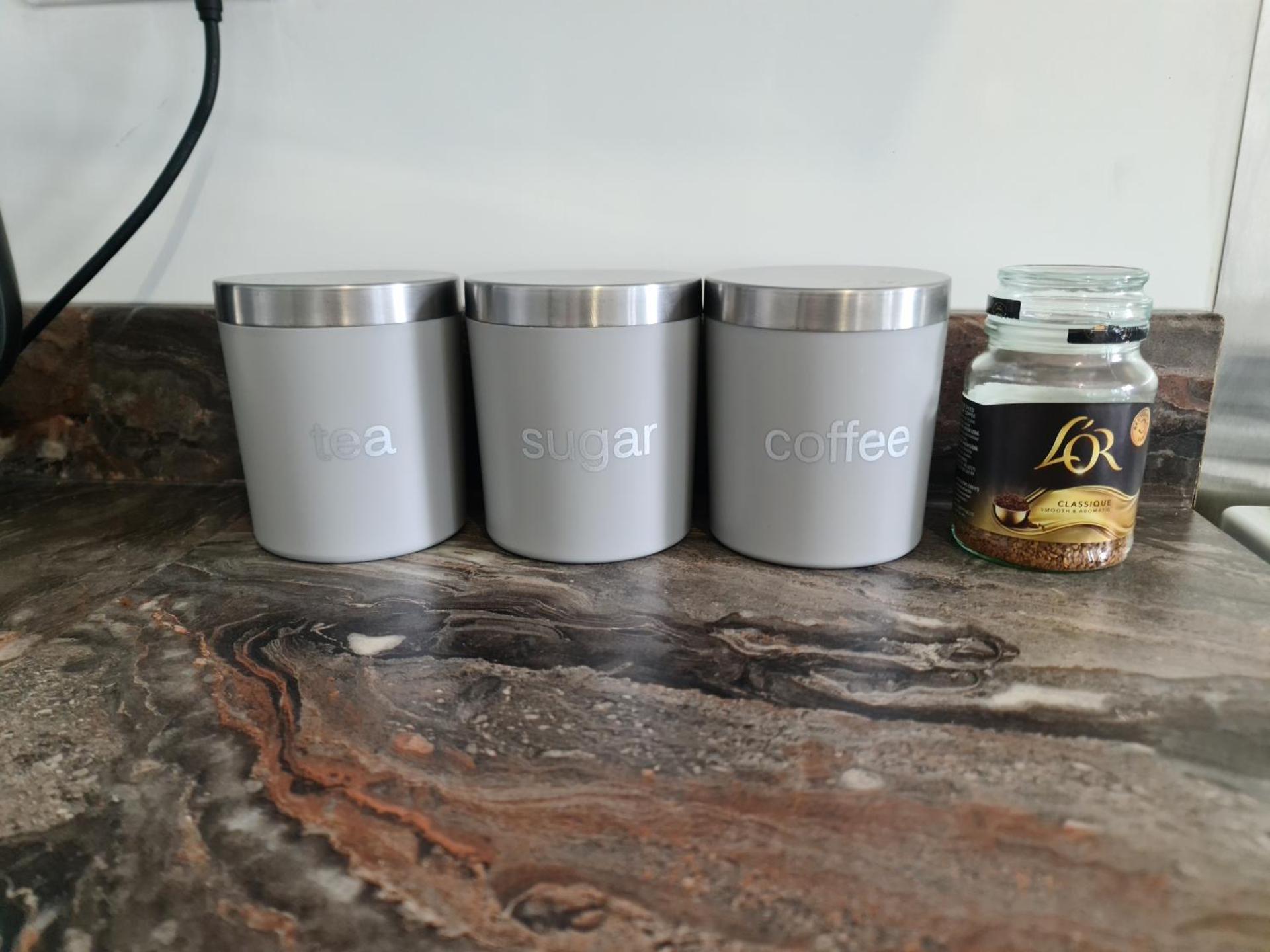 Detached Flat in Leeds, Free WIFI and parking, Pool table, 75 inch tv, Netflix