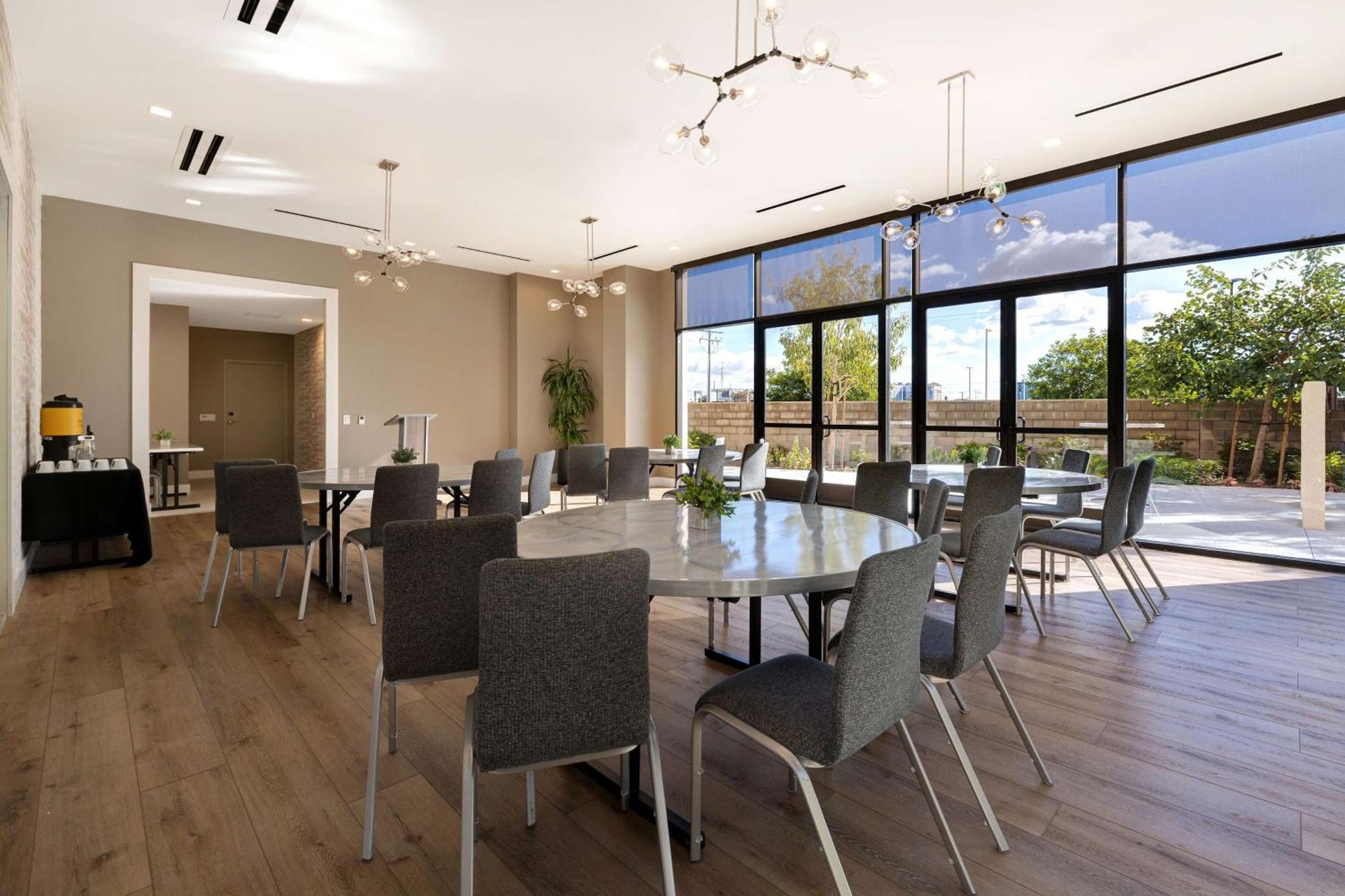 Meeting/conference room