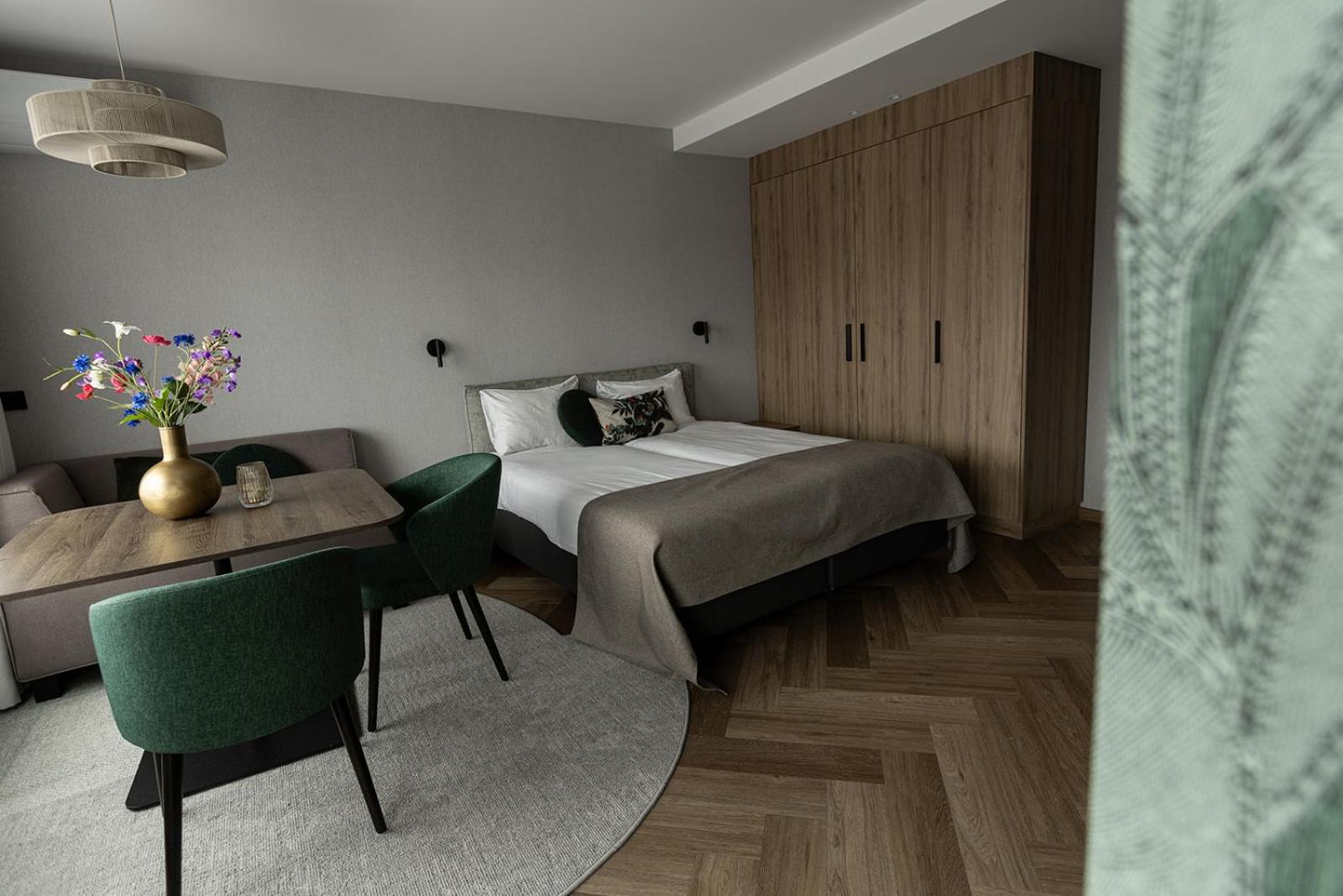 Photo of the whole room