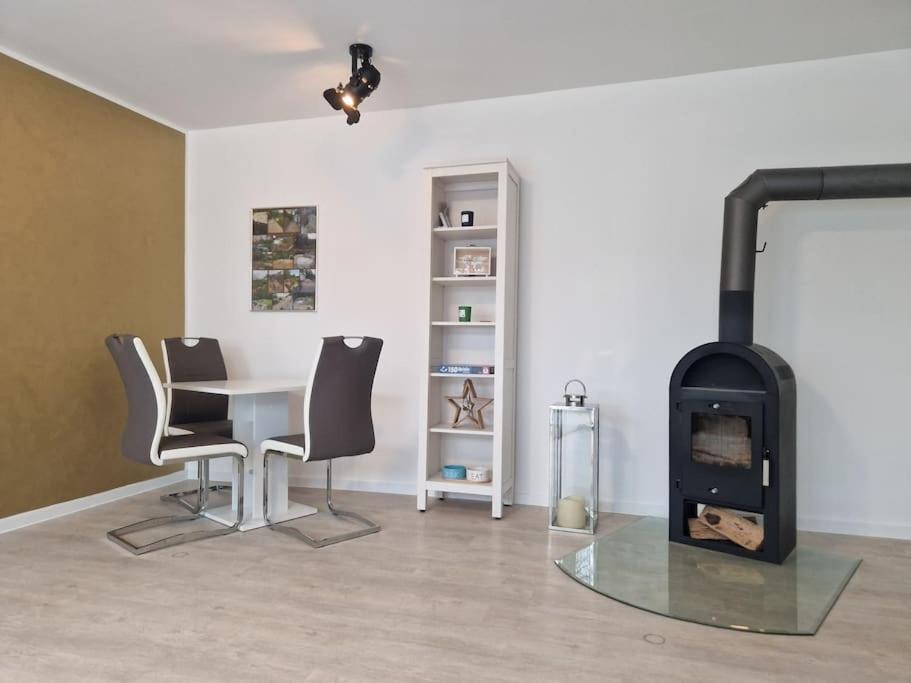 -NEUE- Ferienwohnung - Monteurwohnung in Lippe