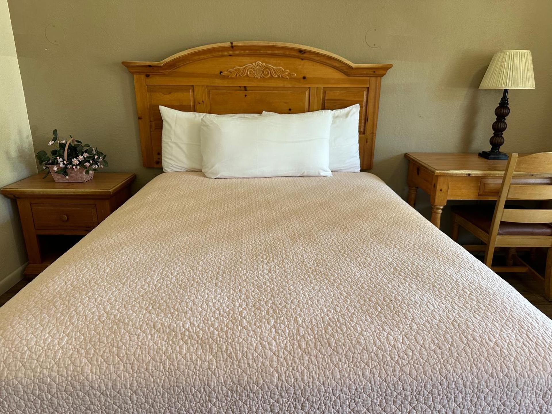 Sunset Inn and Suites