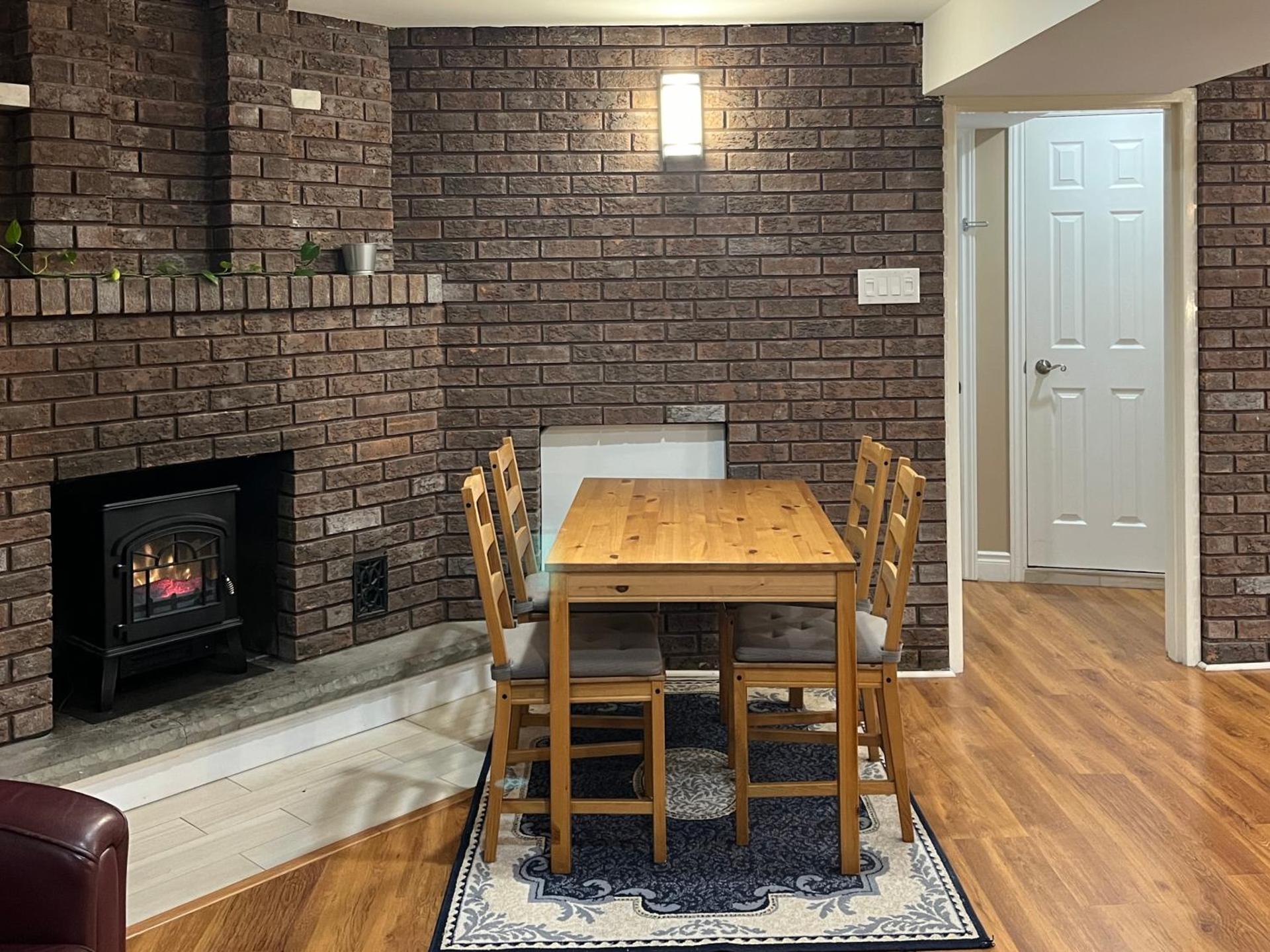 Entire Basement Apartment in Mississauga, Etobicoke