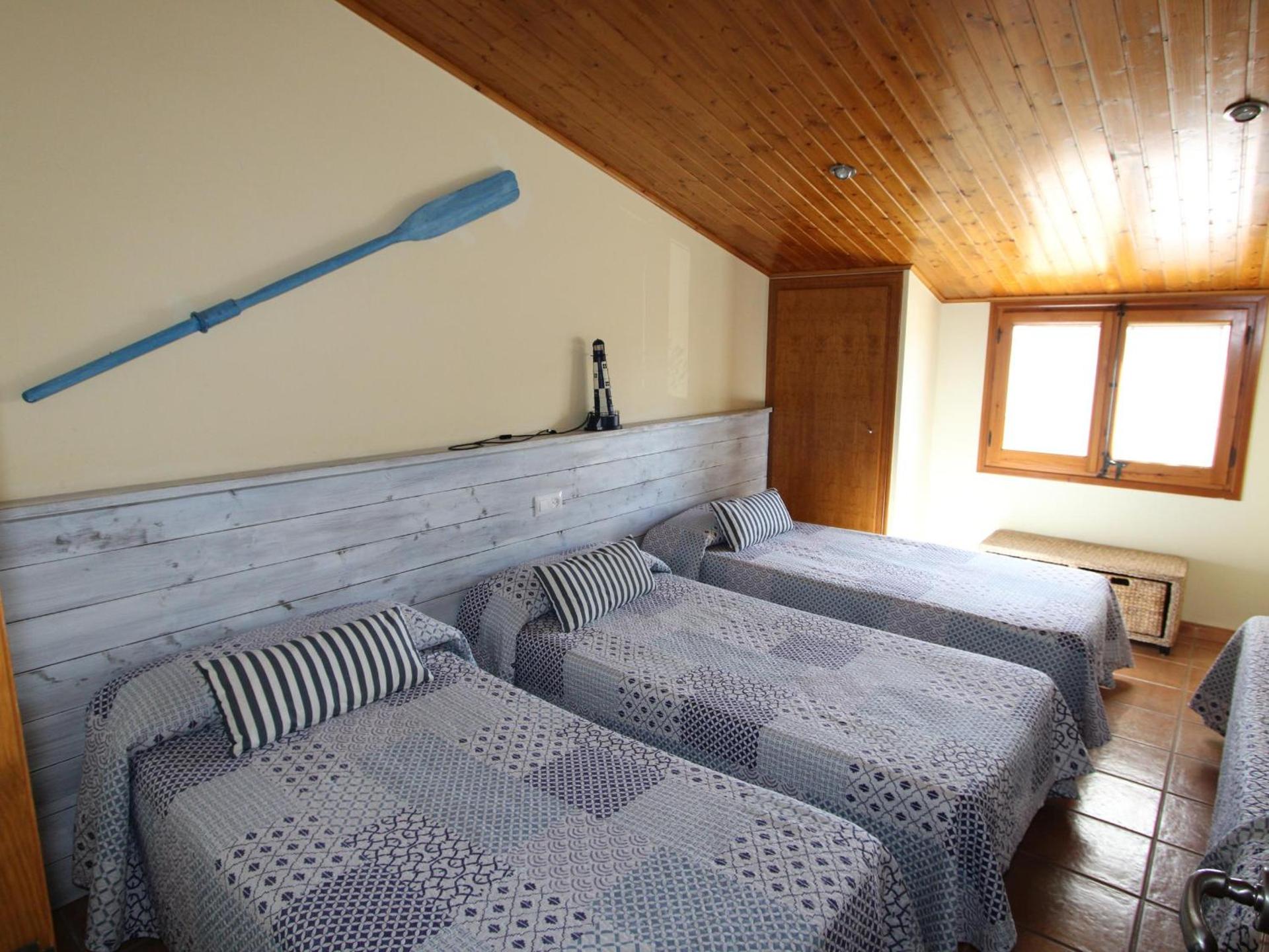 Casa con Piscina Privada, Cerca del Mar, WiFi Gratis, Aire Opcional, Mascotas y Playa para Perros - ES-184-10