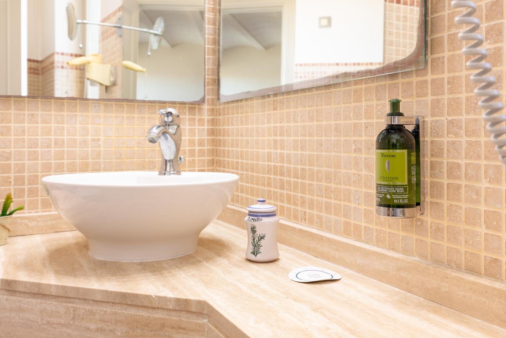 Maison Muralleta B&B