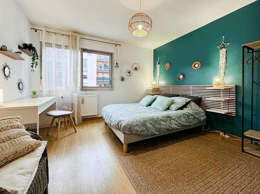 Photo of the whole room