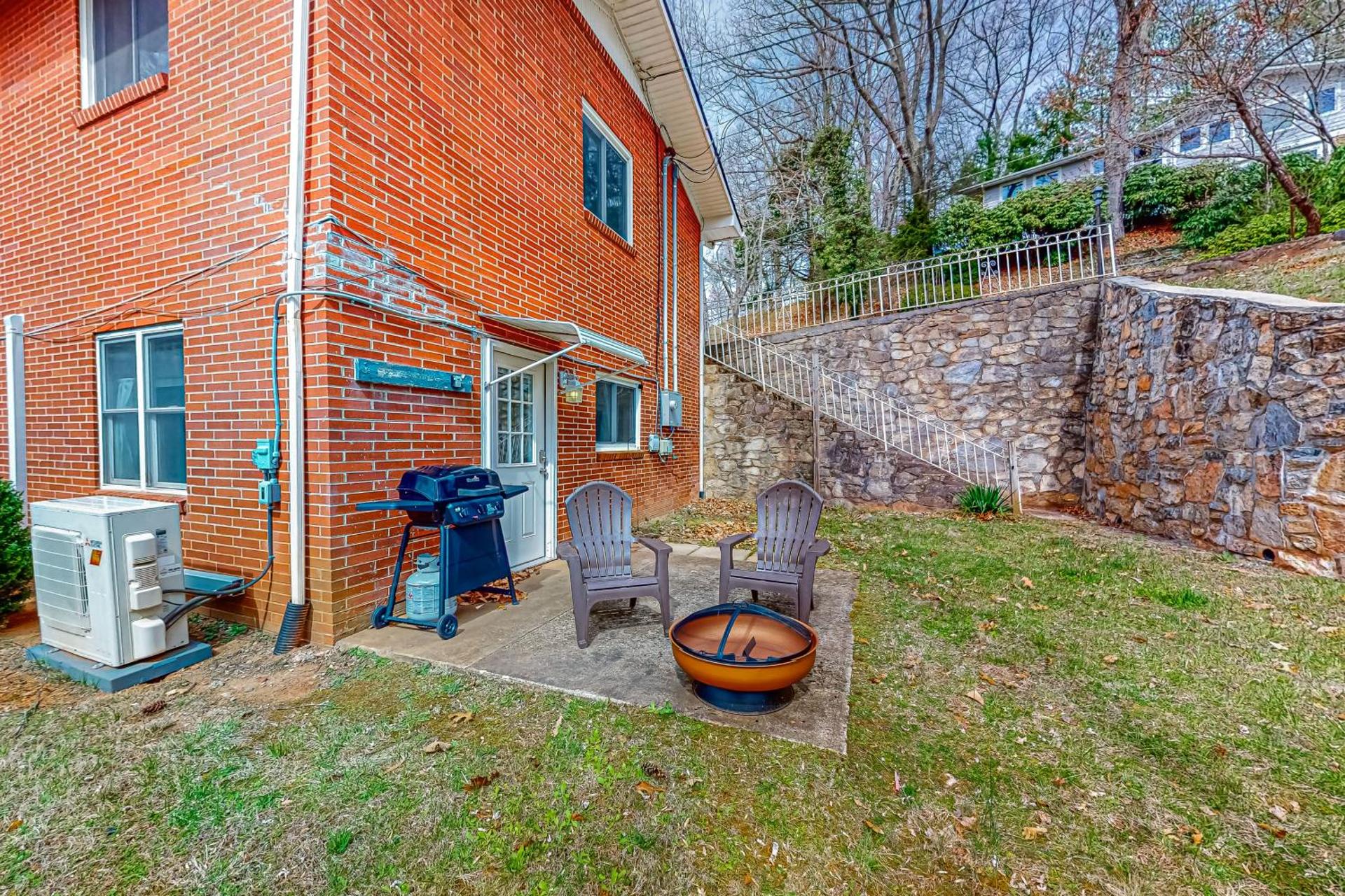 Cozy Mountain Hideaway