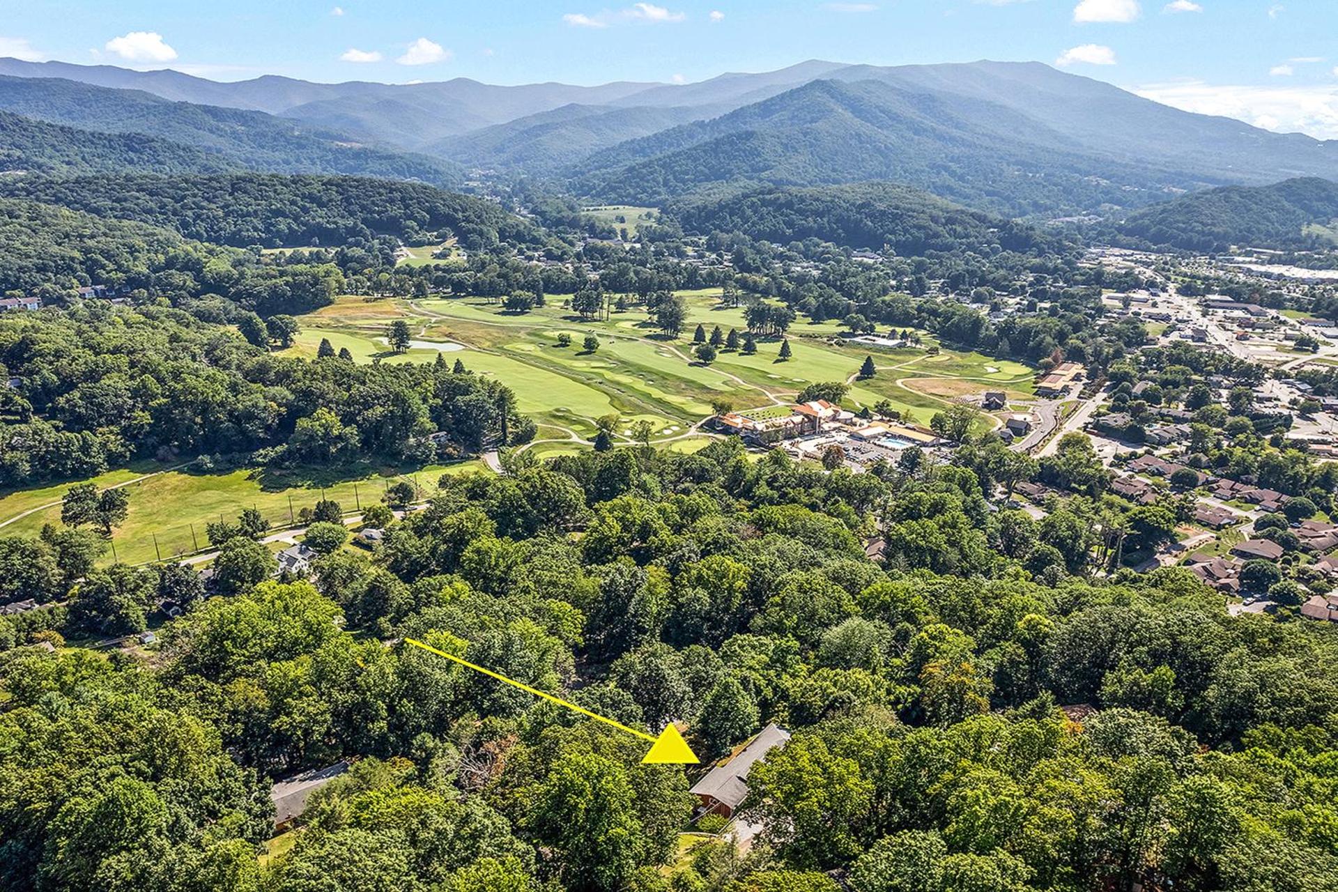 Cozy Mountain Hideaway