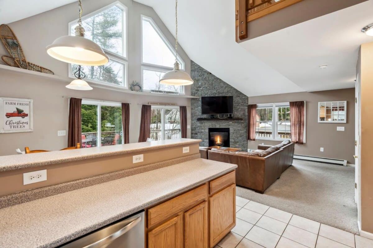 Minutes to Downtown & National Forest Ash Lodge