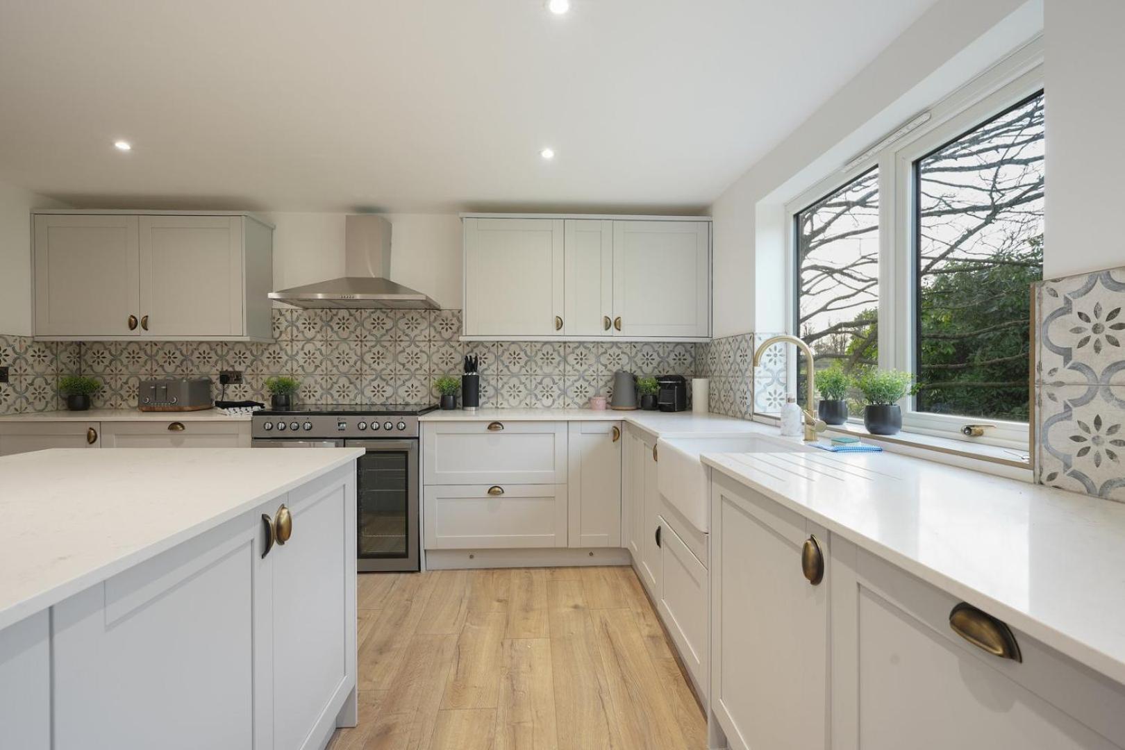 Modern 5BR Victorian Home in Liverpool