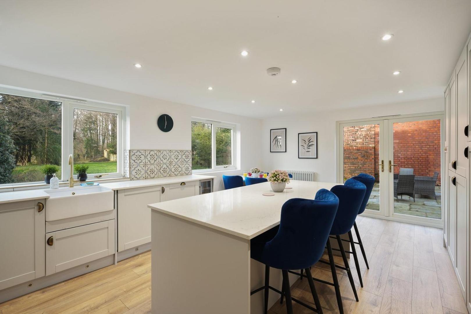 Modern 5BR Victorian Home in Liverpool