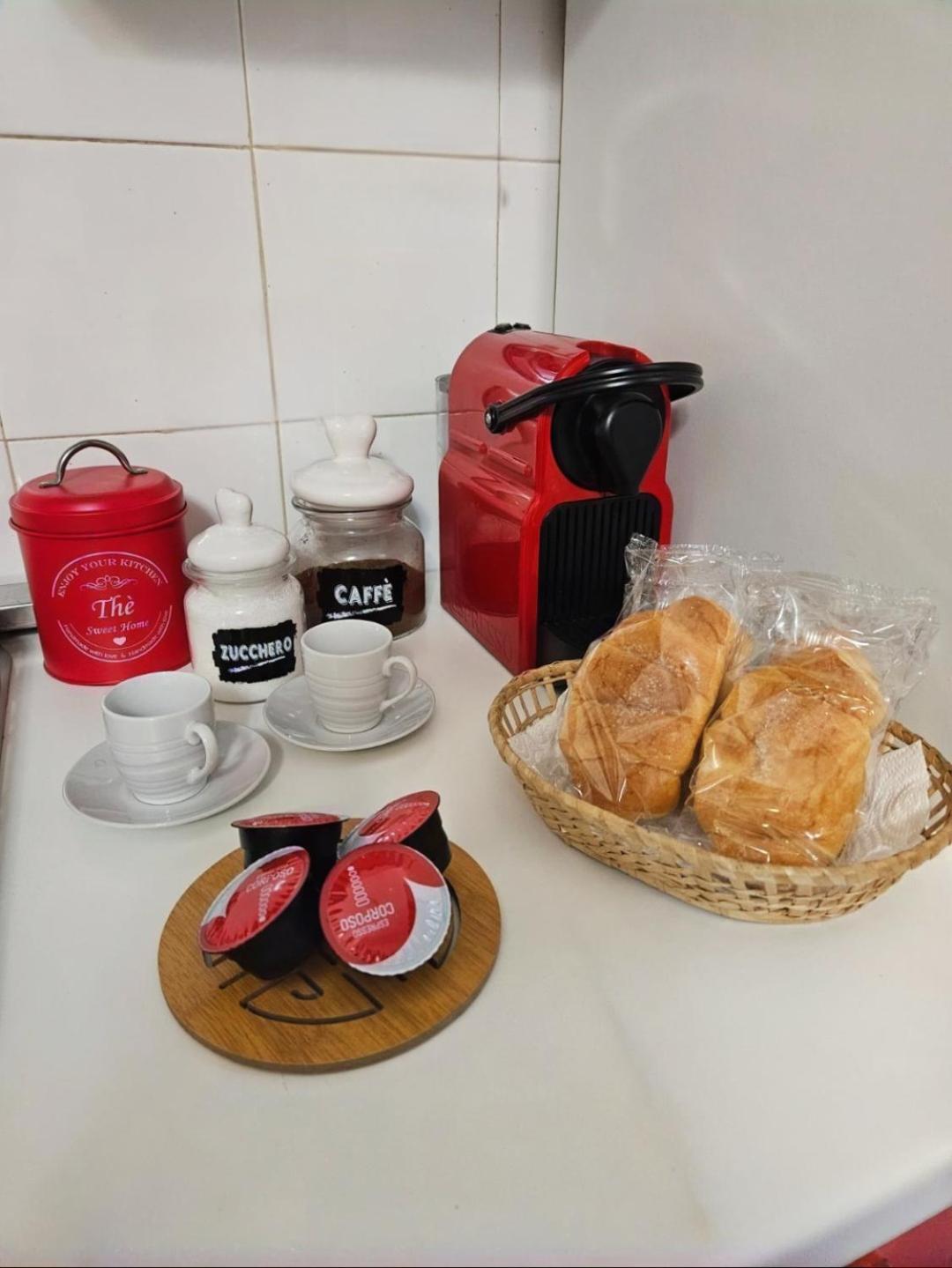 Coffee/tea facilities