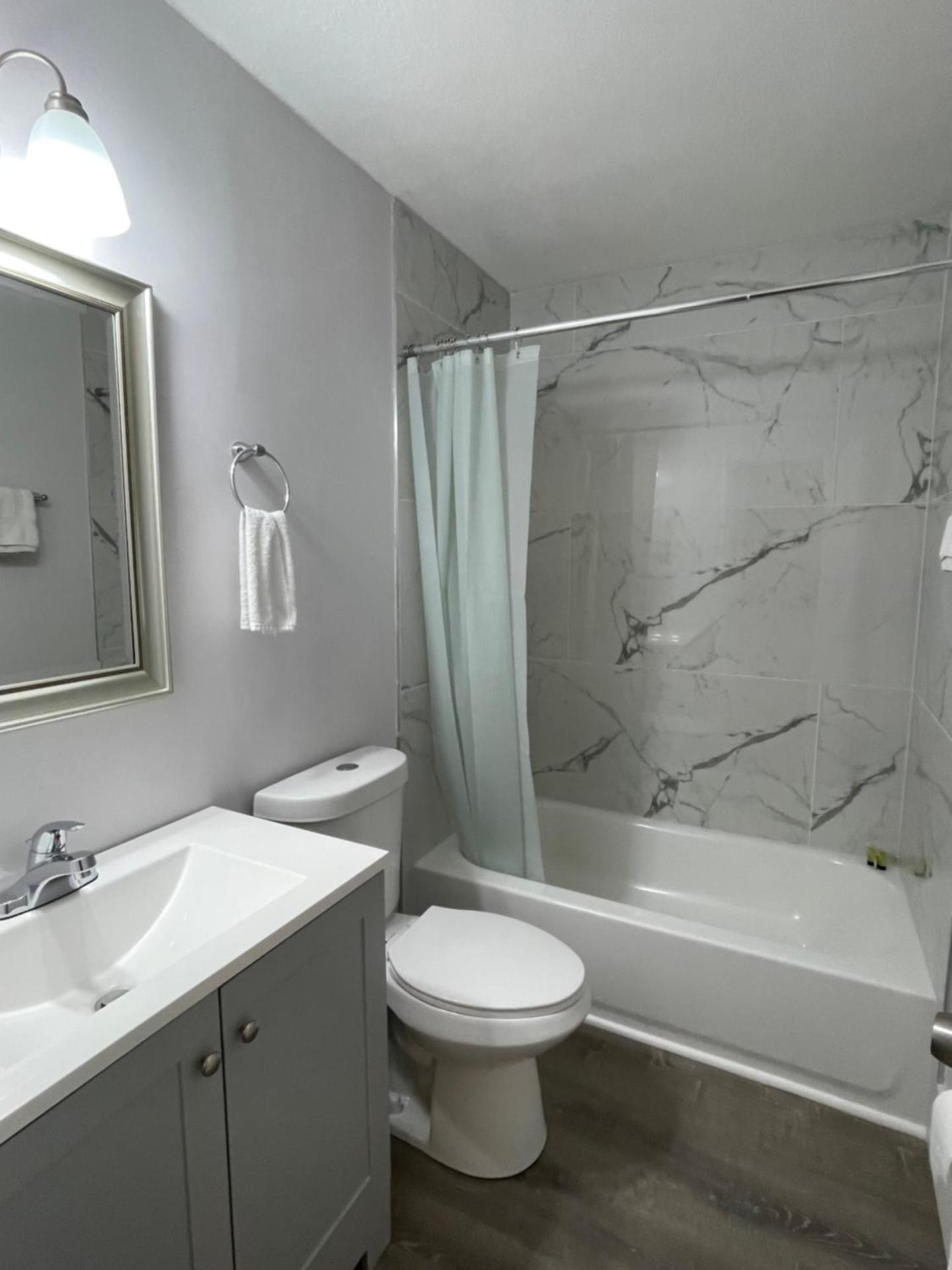 City First Story Apartments & Cottage