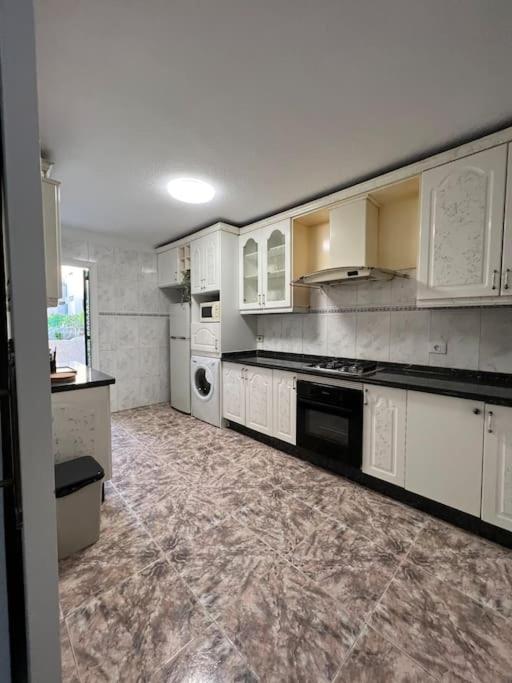 Spacious & Centrally-Located Apartment