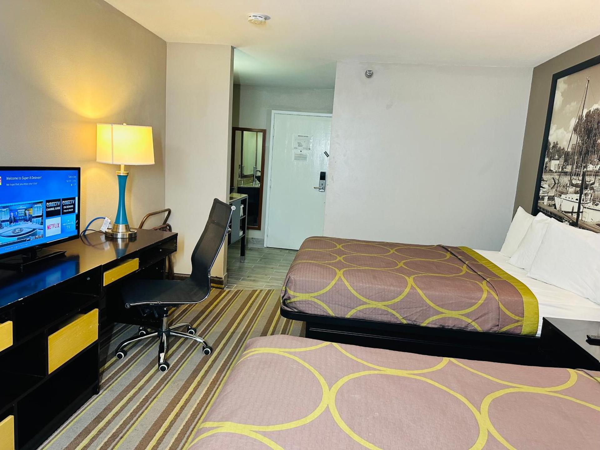 Delavan Inn and Suites