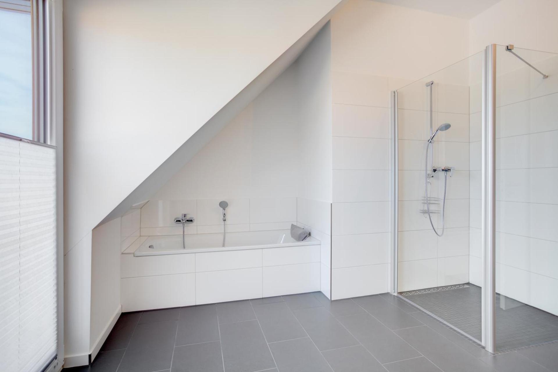 Two-Bedroom Apartment with Balcony