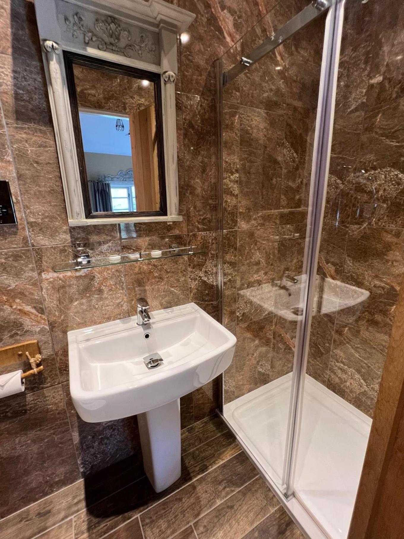 The Bridge House Restaurant and Hotel