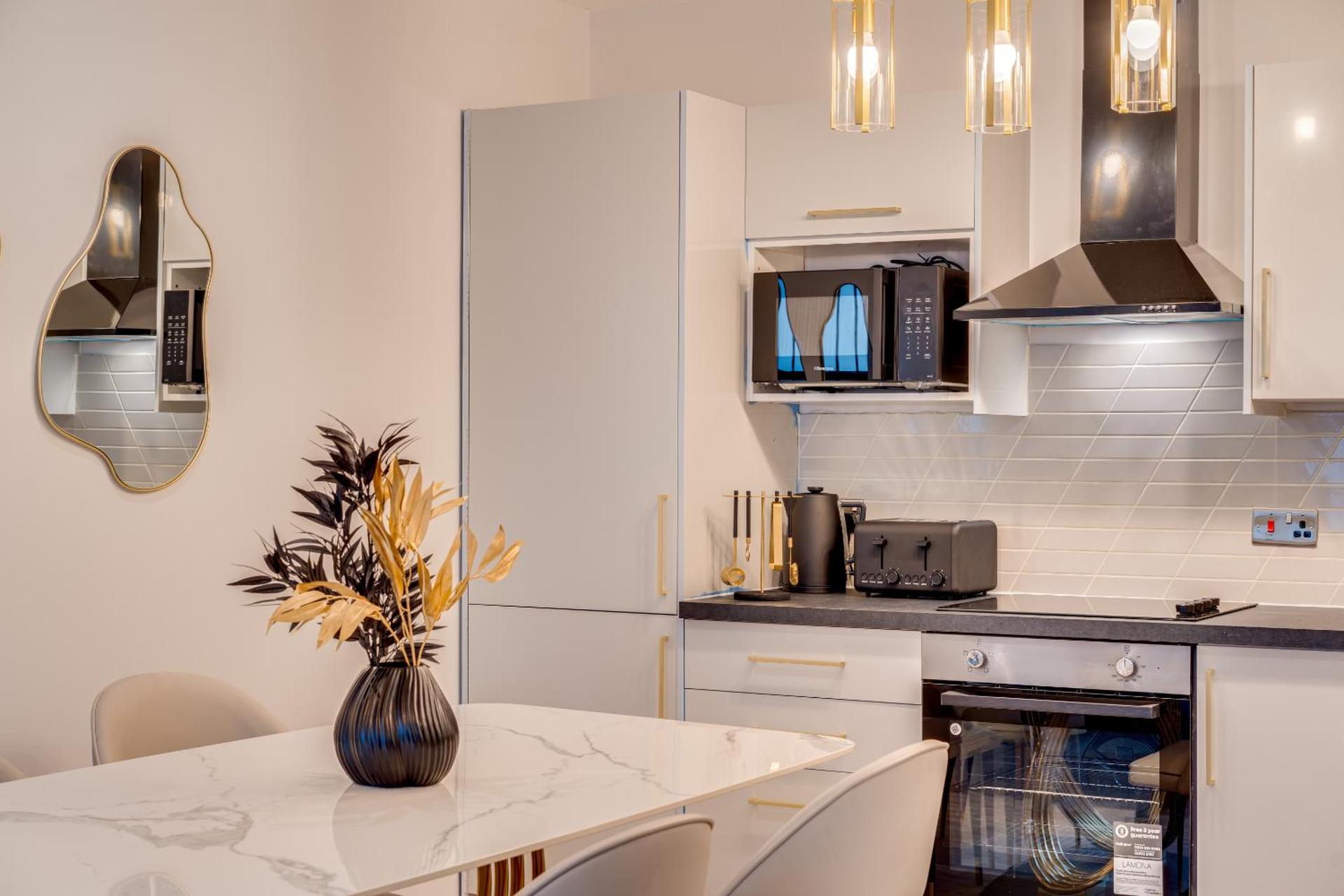 Kitchen or kitchenette